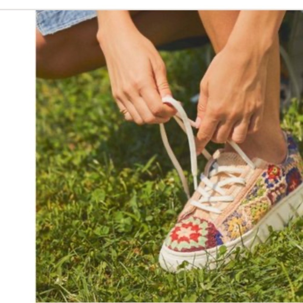 Free People Catch Me Multicolor Crochet Platform Sneakers- never worn- no box - Picture 8 of 11